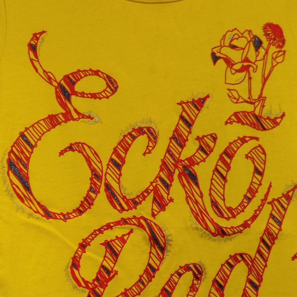 Ecko Red Ladies Embellished T-Shirt Size Medium - Picture 3 of 6